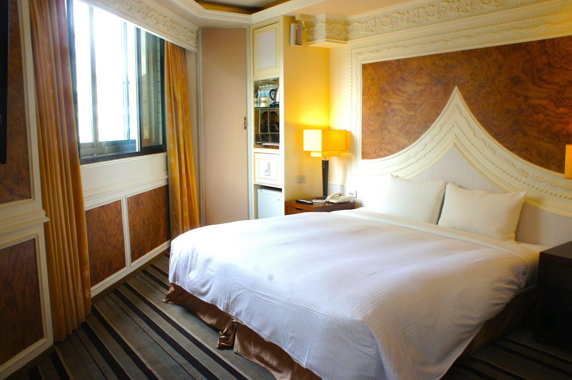 Finders Hotel Hualien Station מראה חיצוני תמונה