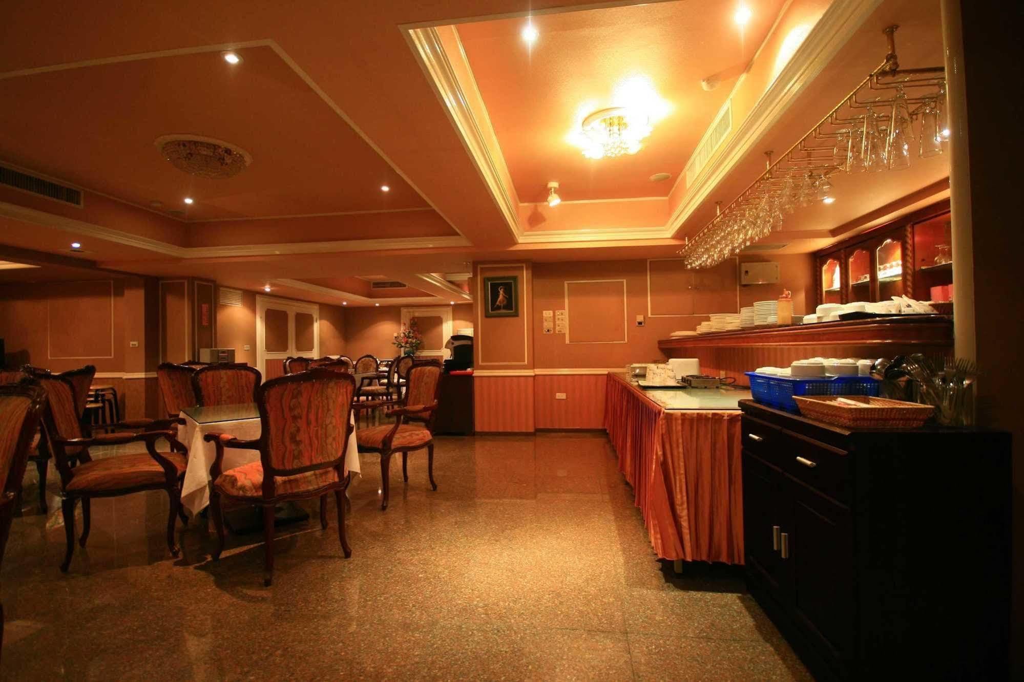 Finders Hotel Hualien Station מראה חיצוני תמונה
